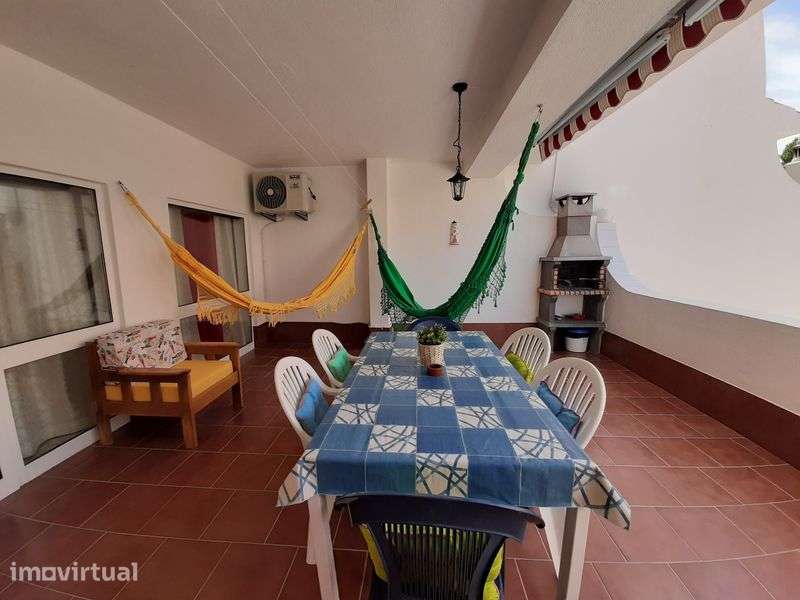 Vende se T1 mobilado, a 400 metros Praia Falésia Alfamar, Albufeira - Grande imagem: 2/7