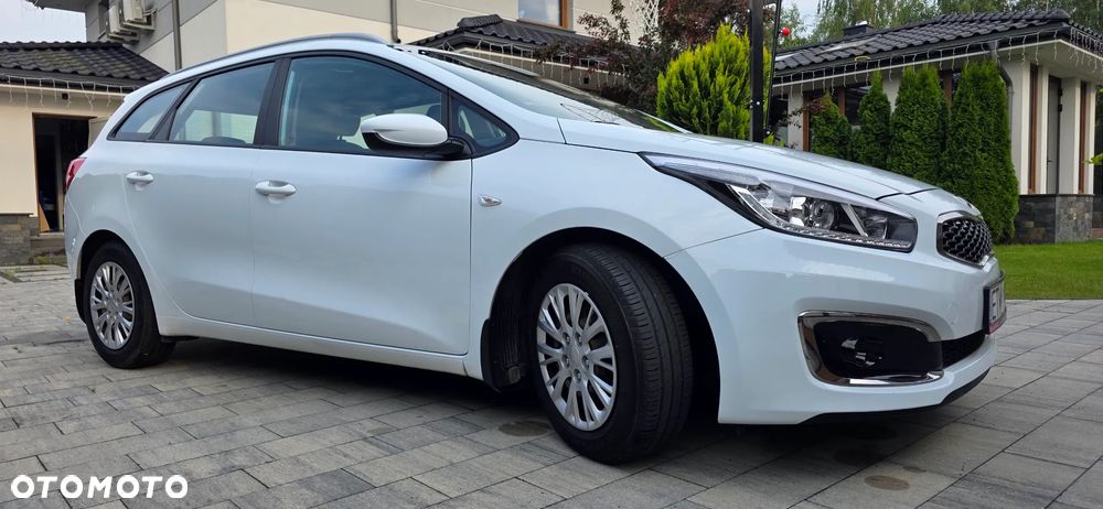 Kia Ceed 1.6 CRDi L Business Line - 20