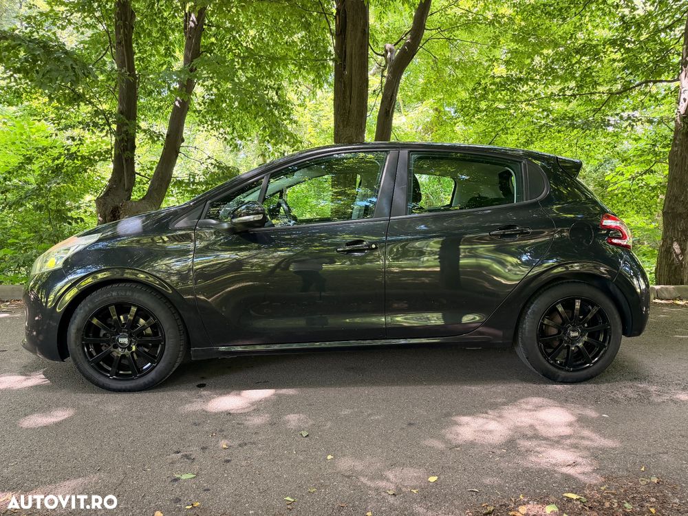 Peugeot 208 - 9
