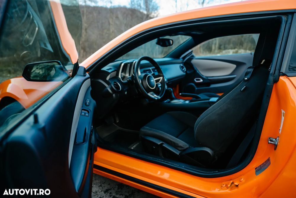 Chevrolet Camaro - 21