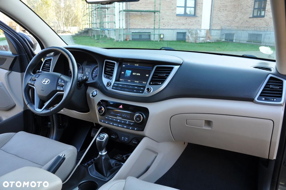 Hyundai Tucson 2.0 CRDI 2WD Style - 33