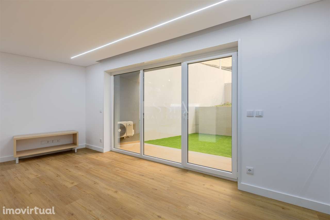 Estúdio TO com Jardim Privativo | T0 metro Faria Guimarães - Grande imagem: 2/13