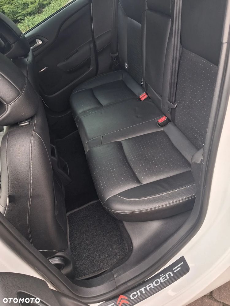 Citroën DS4 BlueHDi 120 S&S SoChic - 9