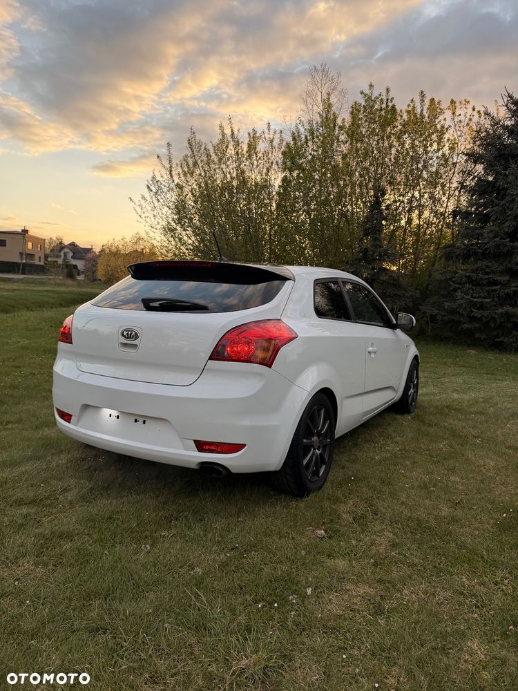 Kia ProCeed 1.4 CVVT Edition 7 - 13