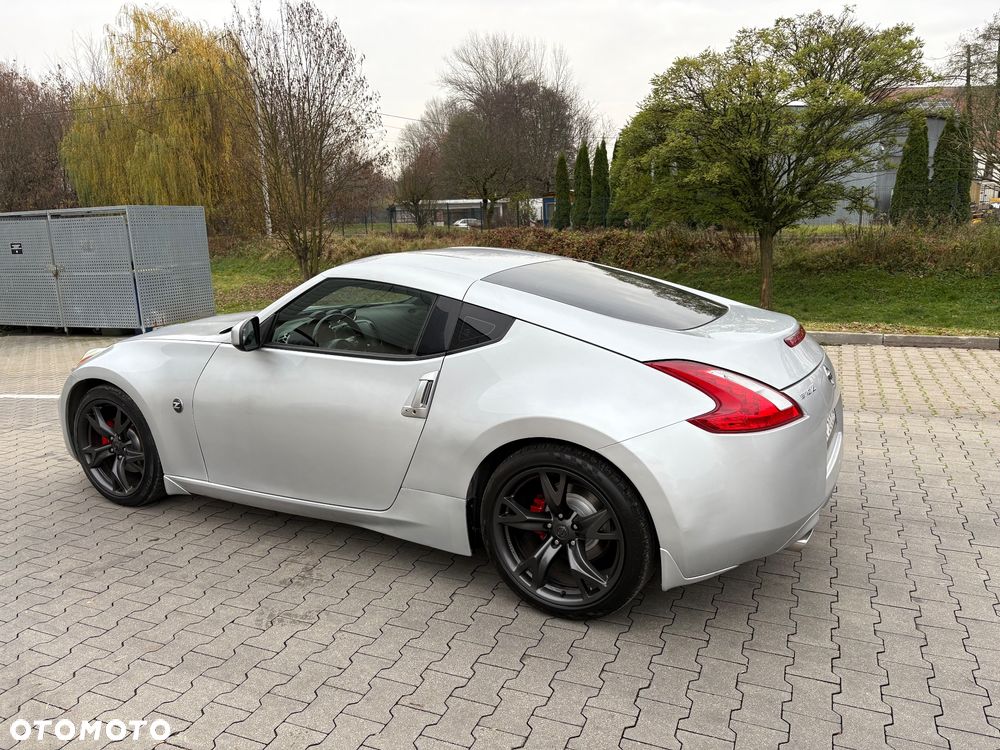 Nissan 370 Z 3.7 V6 Nismo - 3