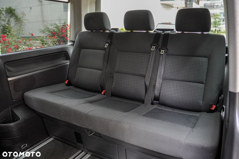 Volkswagen Multivan - 9