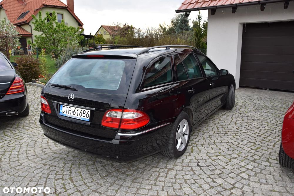 Mercedes-Benz Klasa E 320 T 4 Matic Elegance - 3