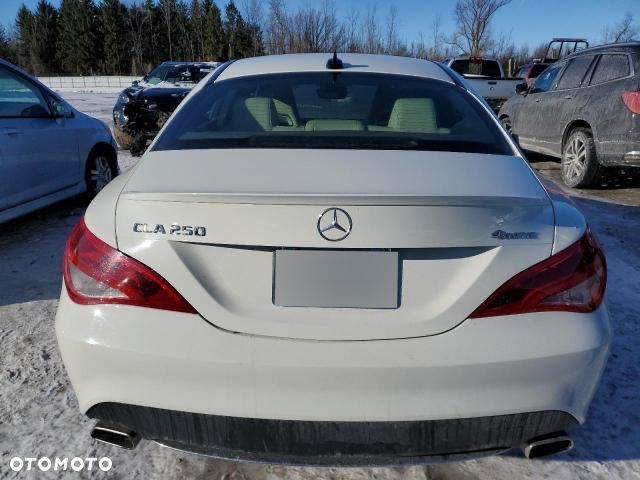 Mercedes-Benz CLA 250 4-Matic Sport - 25