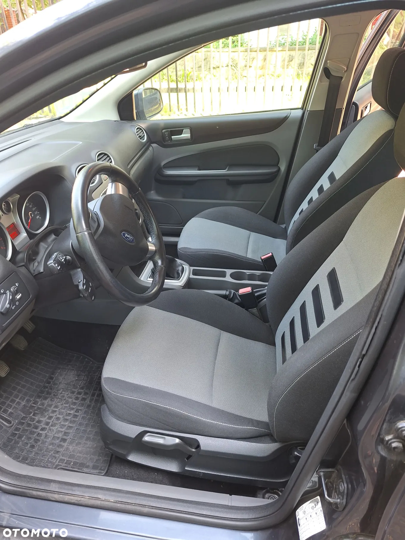 Ford Focus - 16