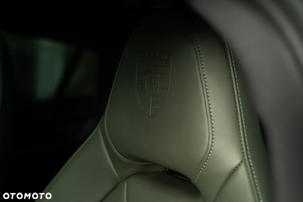 Porsche Panamera 4 - 34