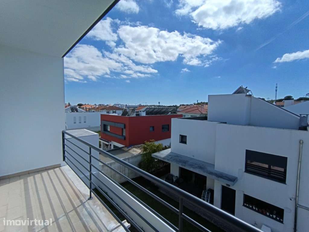 Moradia isolada T5 em Feijó - Almada - Grande imagem: 4/60