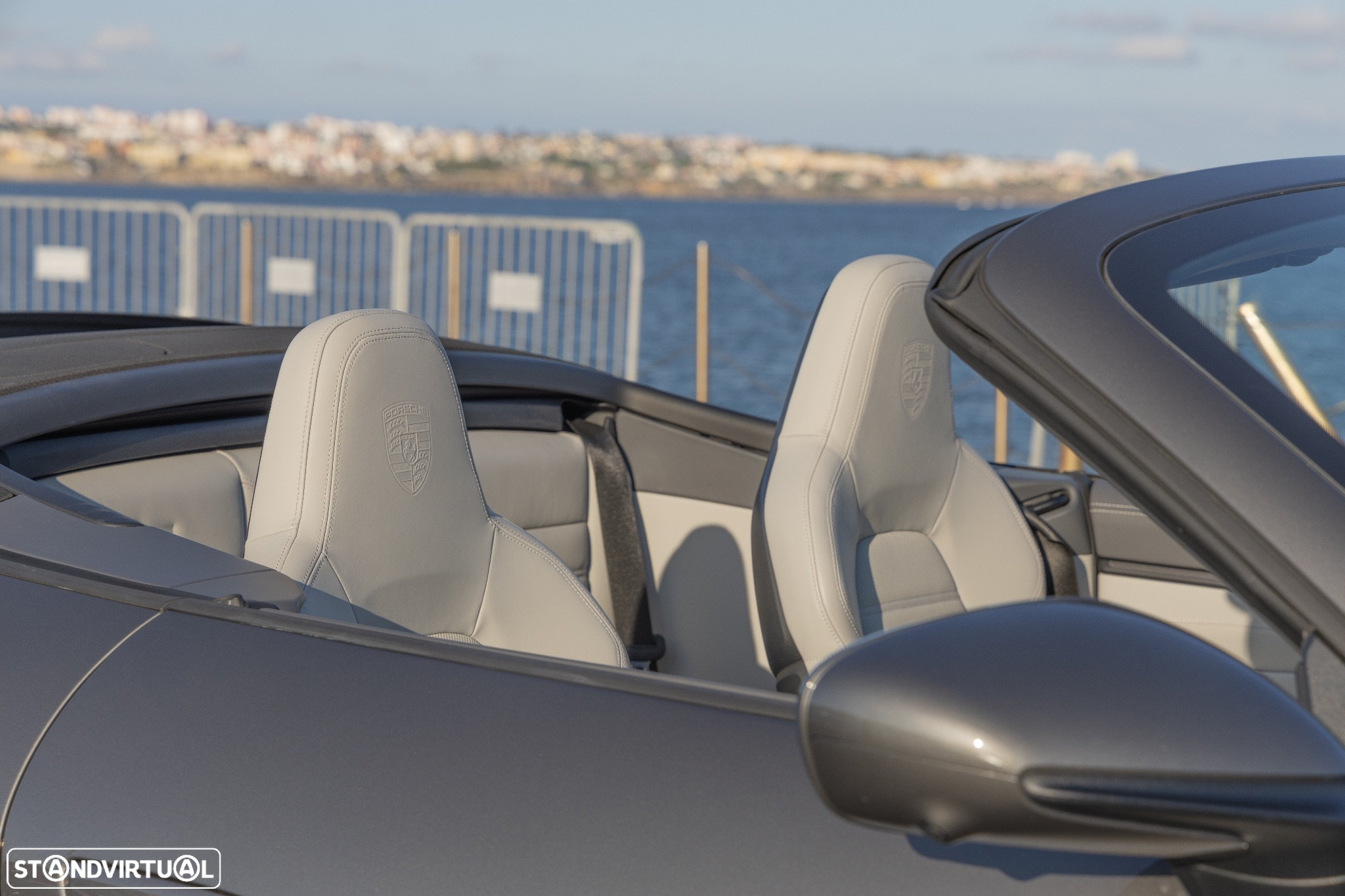 Porsche 911 (992) Carrera 4 GTS PDK - 19
