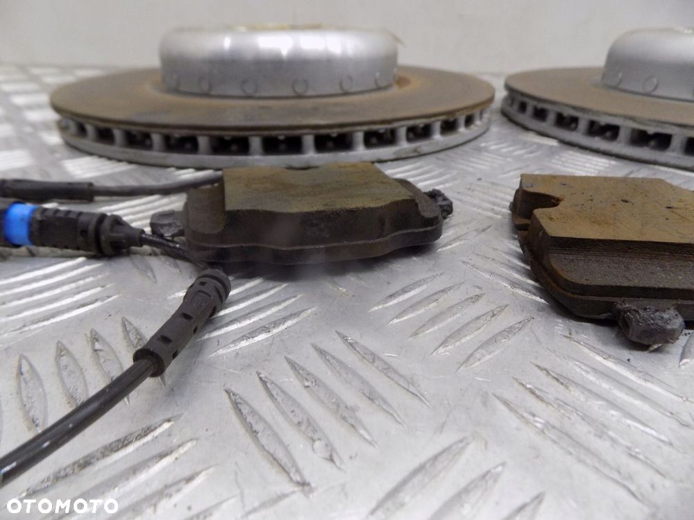 BMW G20 G05 G07 G06 TARCZE HAMULCOWE KLOCKI TYŁ 6880079 - 3