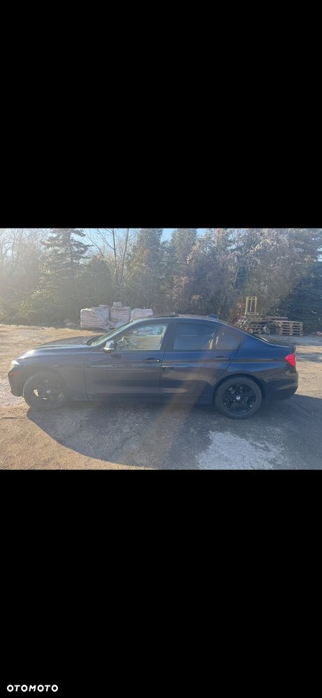 BMW Seria 3 328i xDrive Sport-Aut - 3