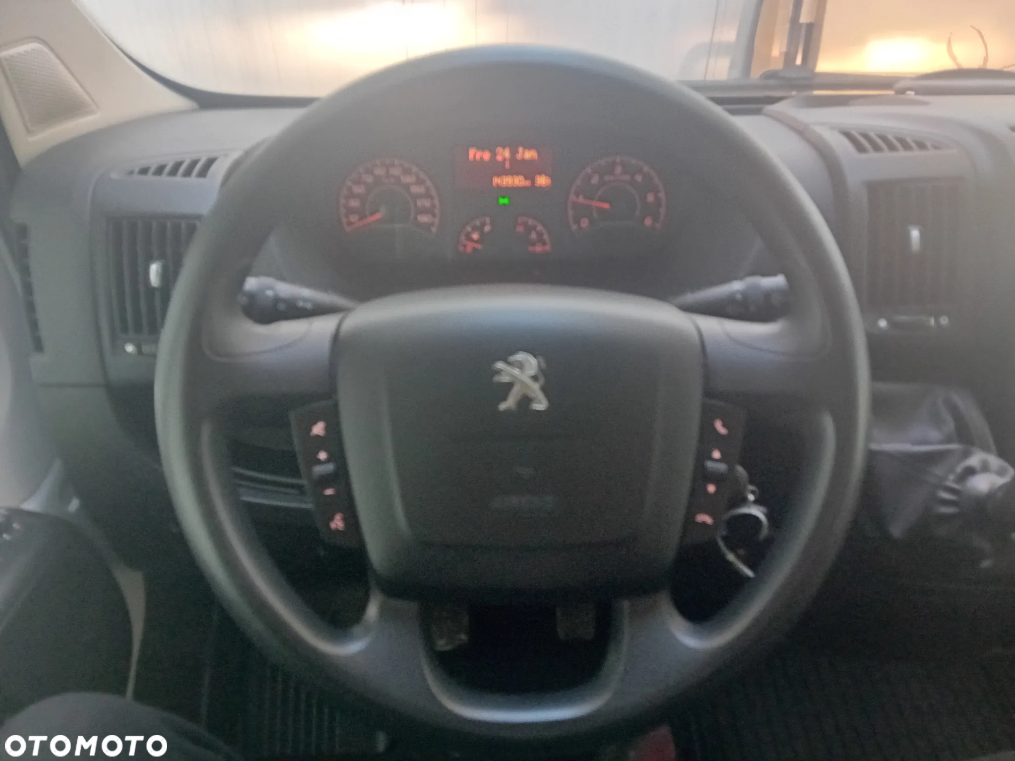 Peugeot Boxer - 25