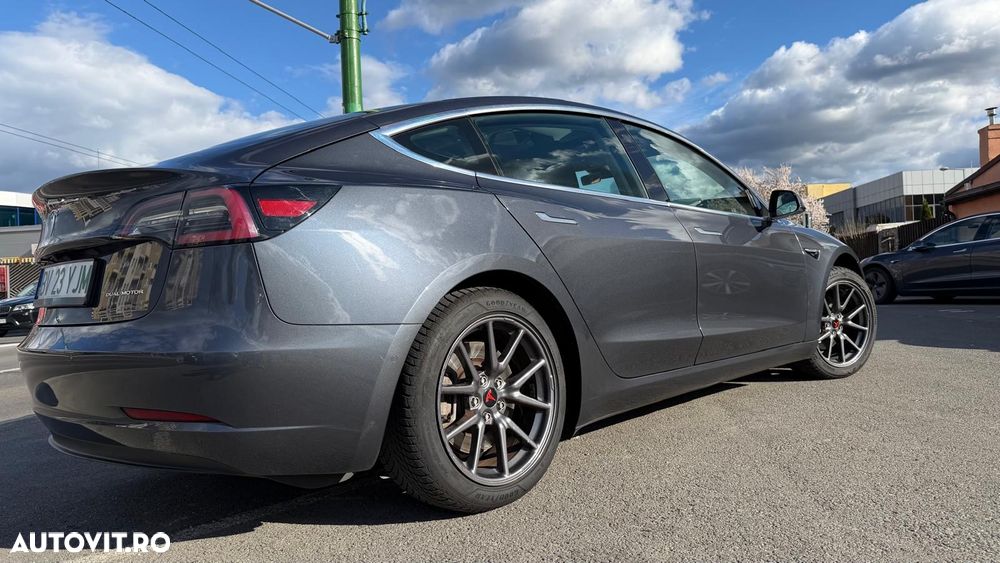 Tesla Model 3 Langstreckenbatterie Allradantrieb Dual Motor - 3