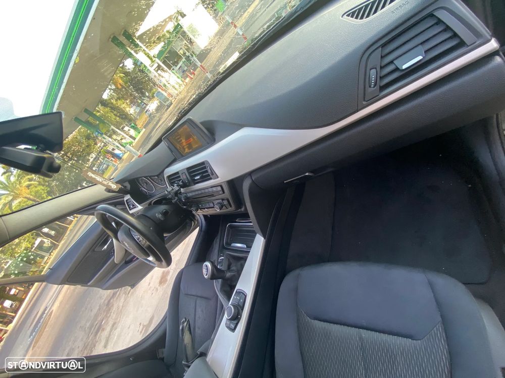 BMW 318 d - 9