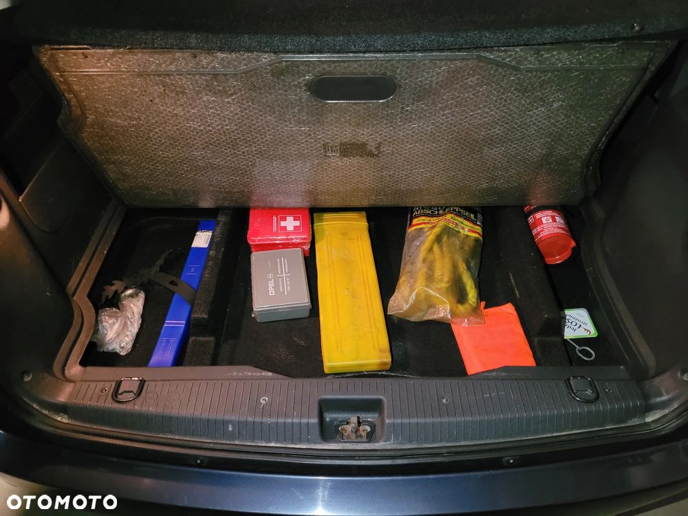 Opel Meriva 1.6 16V Cosmo - 23