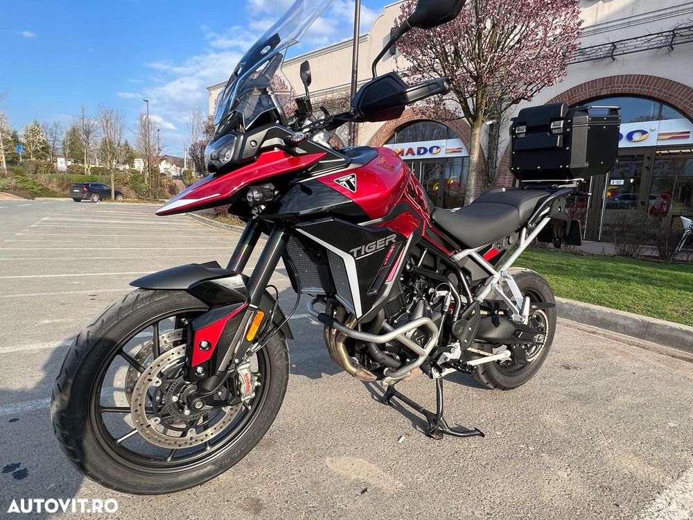 Triumph Tiger 900 - 1