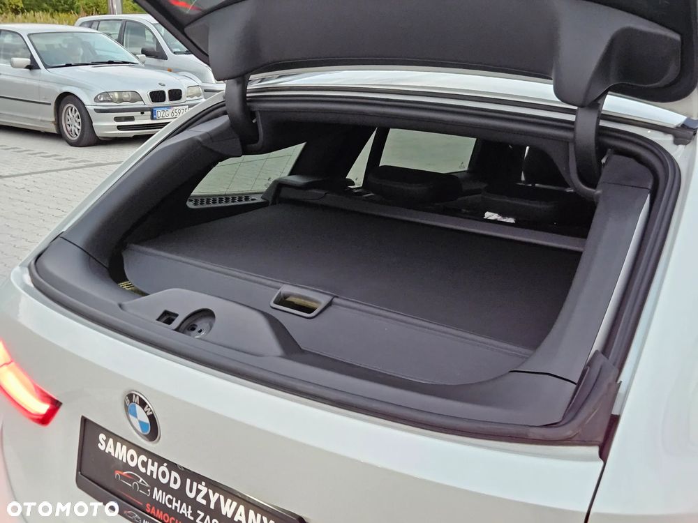 BMW Seria 3 320d xDrive MHEV M Sport sport - 25