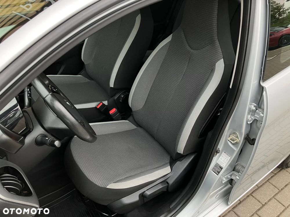 Toyota Aygo x-play - 31