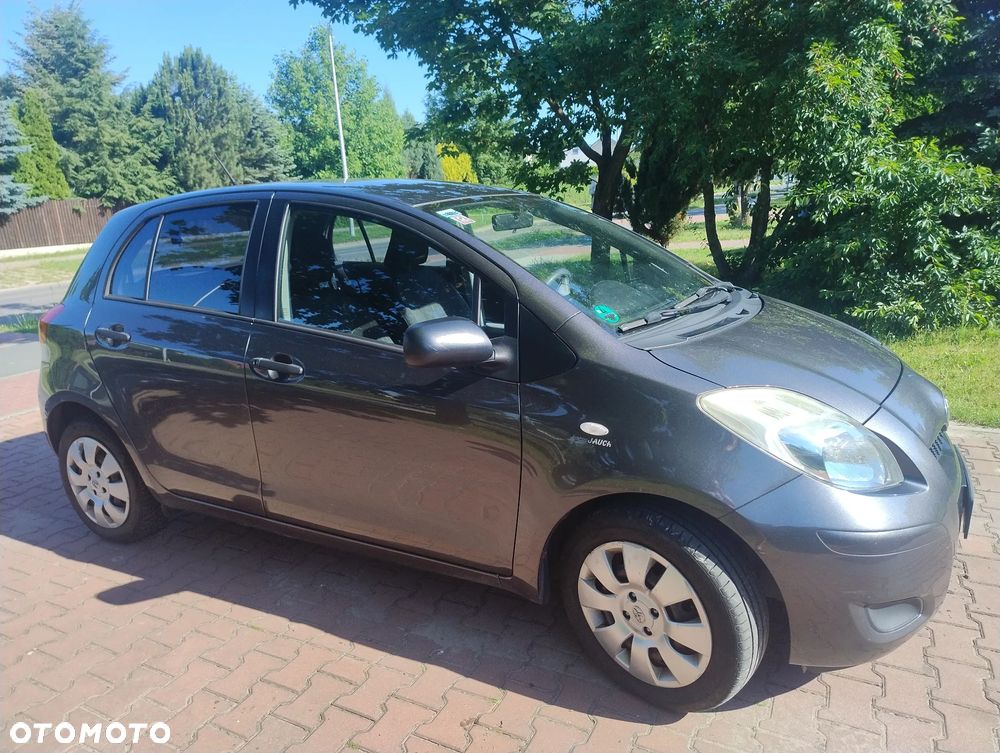 Toyota Yaris 1.0 Luna A/C - 31