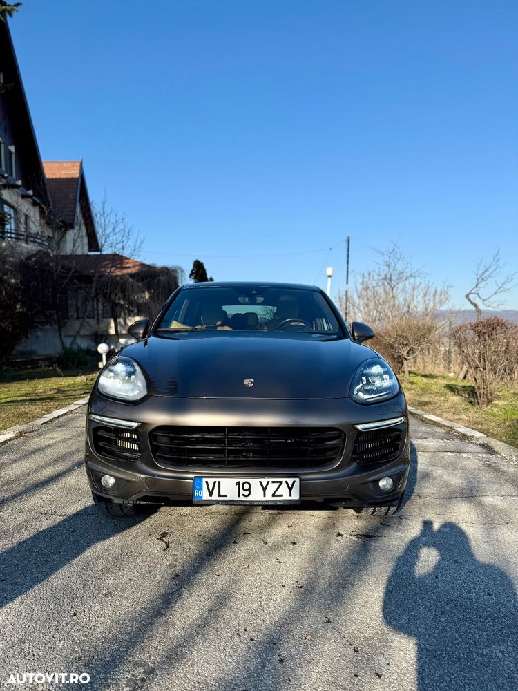 Porsche Cayenne - 24