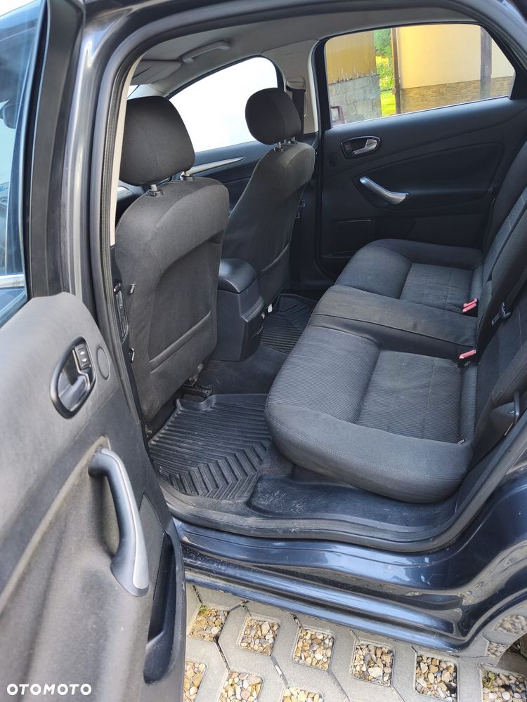 Ford Mondeo - 7