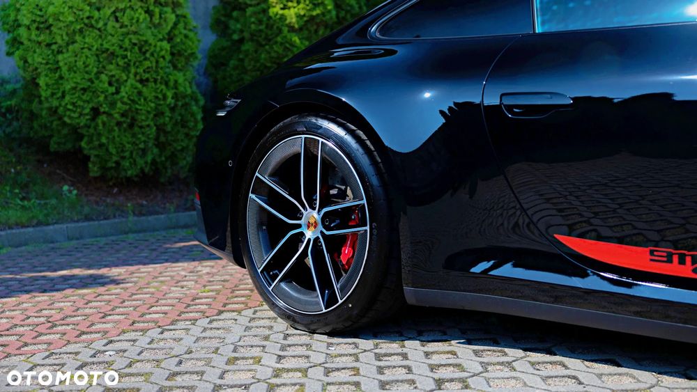 Porsche 911 - 8