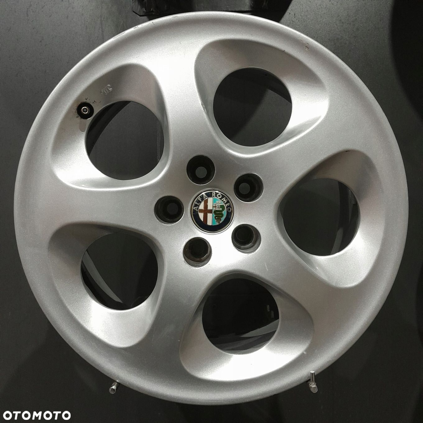 Felgi 16 5x98 Alfa Romeo 156, 147 F503136-19 - 4