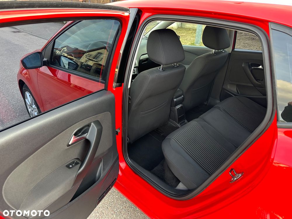 Volkswagen Polo 1.4 16V Comfortline - 15