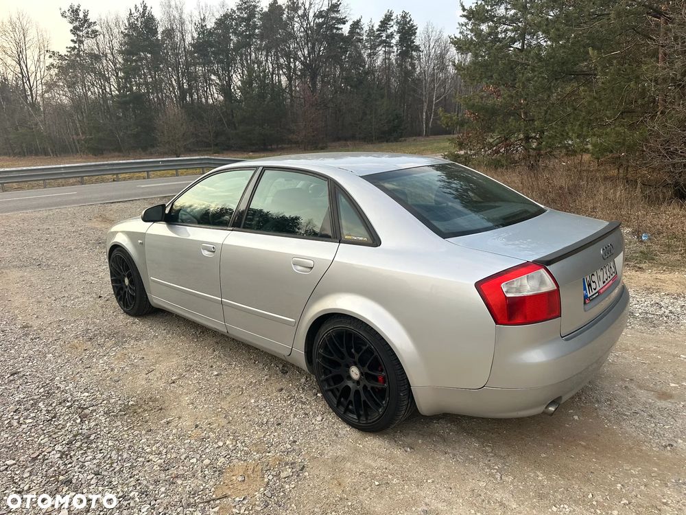 Audi A4 Limousine 1.8T - 8