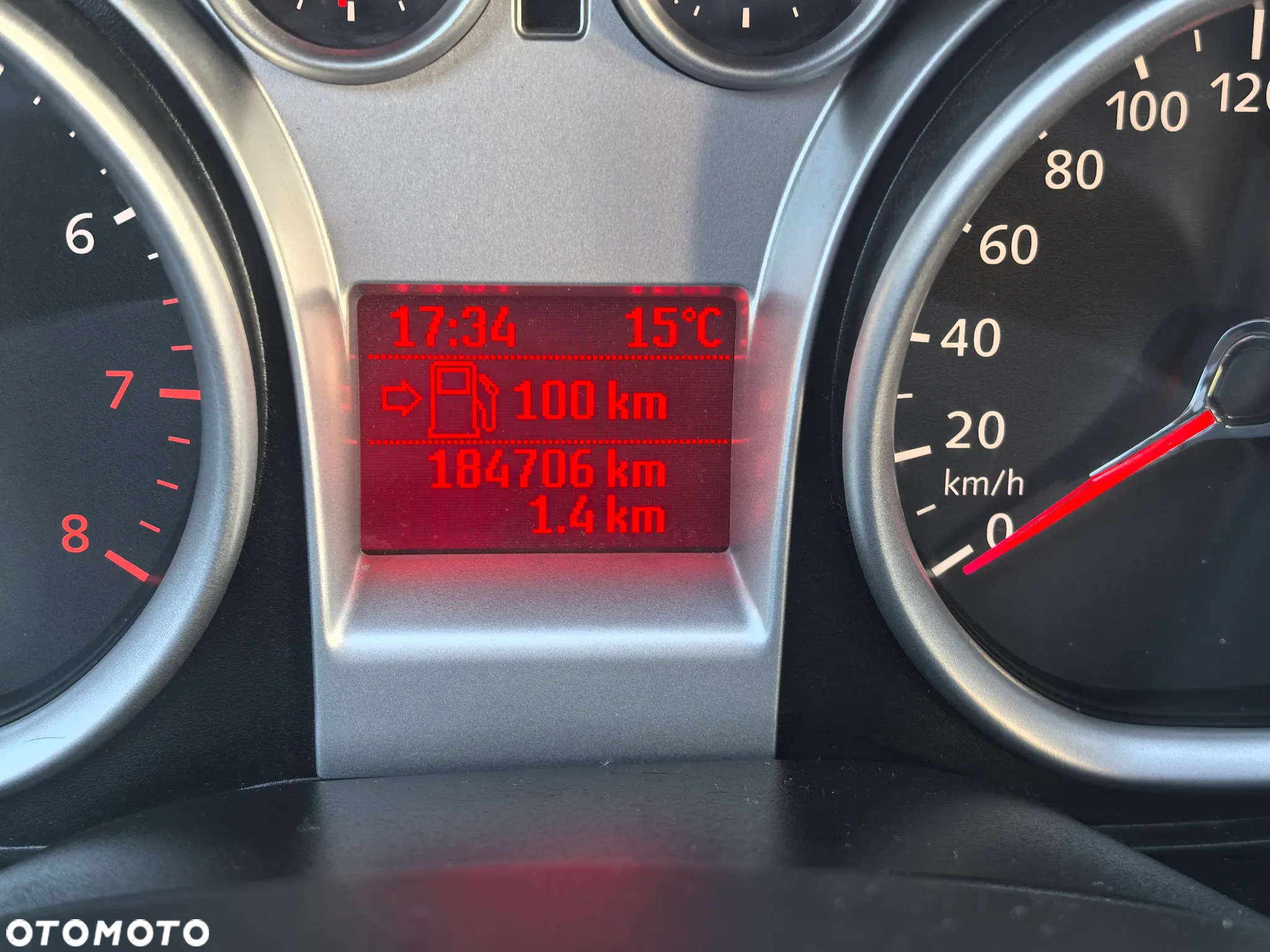Ford Focus 1.6 16V Style+ - 25