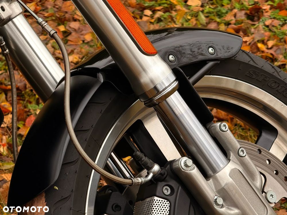 Harley-Davidson V-Rod Muscle - 11