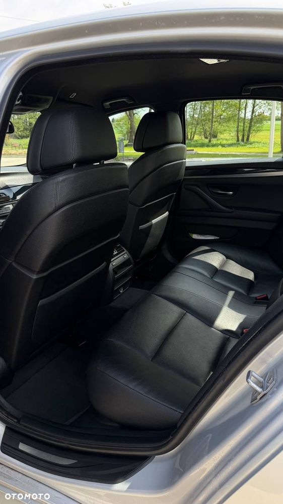 BMW Seria 5 520i - 15