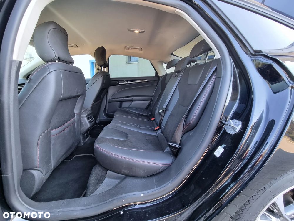 Ford Mondeo 2.0 Ti-VCT VIGNALE - 24