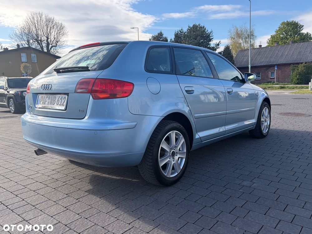 Audi A3 Sportback - 4