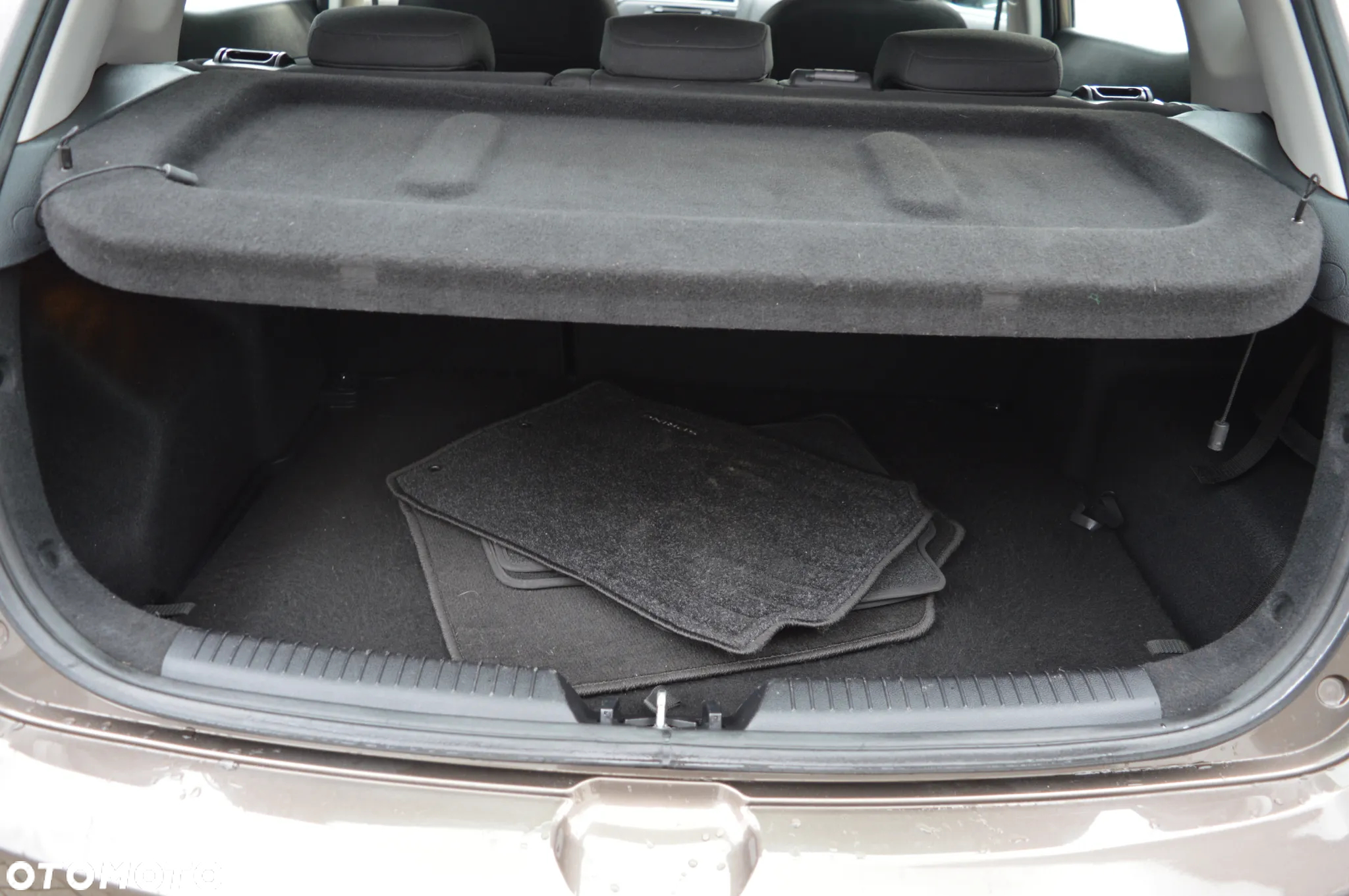 Kia Ceed 1.6 GDI DCT Vision - 14