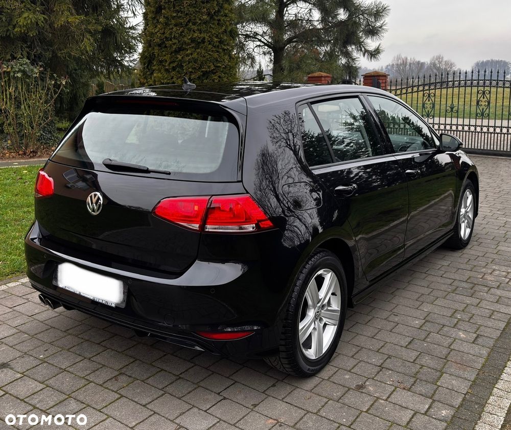 Volkswagen Golf 2.0 TDI SCR Highline - 14