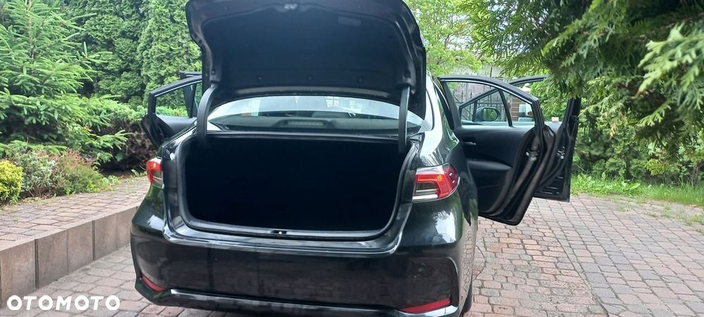Toyota Corolla 1.8 Hybrid Comfort - 28