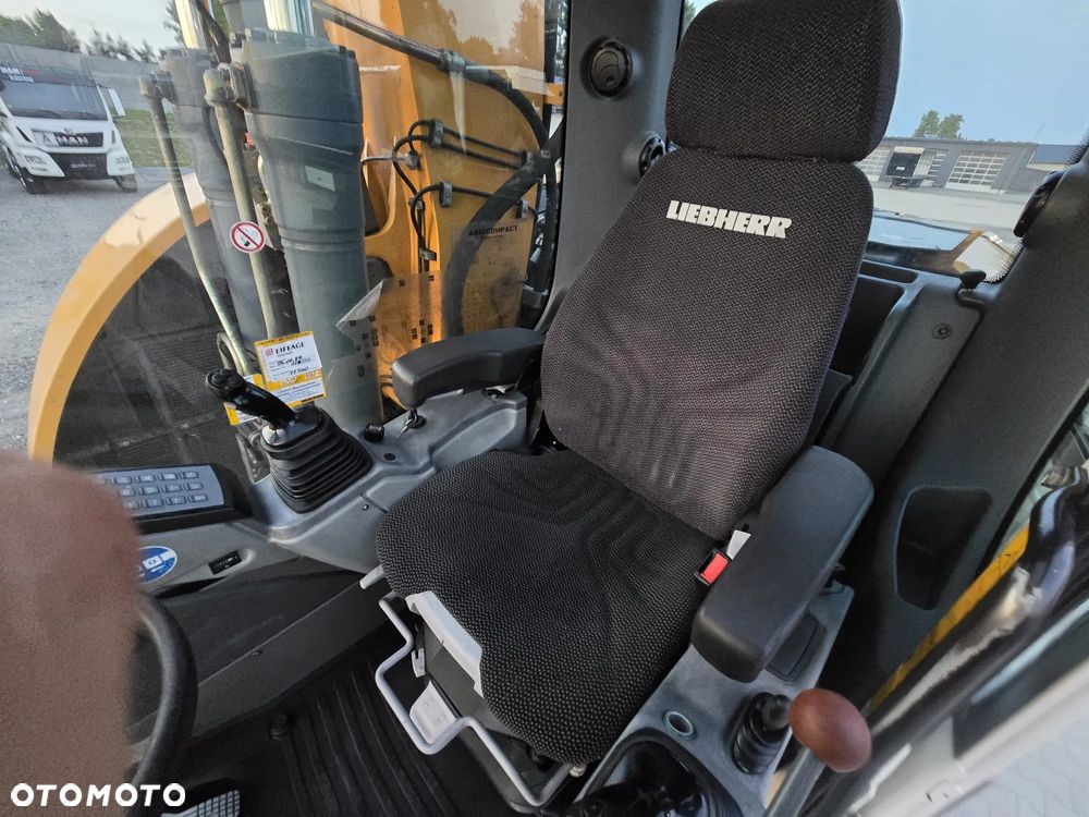 Liebherr / LIEBHERR 918 / COMPACT - 15