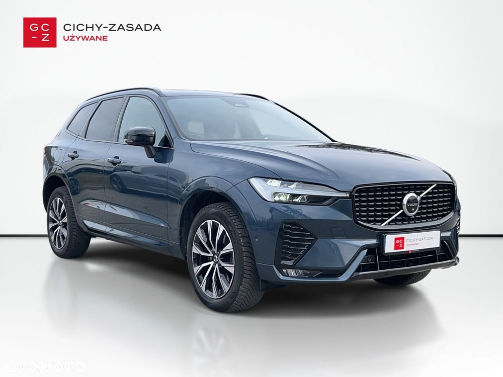 Volvo XC 60 B5 D AWD Ultimate Dark - 8