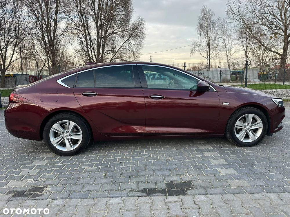 Opel Insignia 1.5 T Innovation S&S - 18