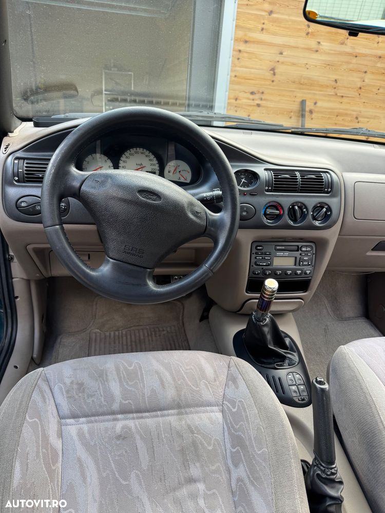Ford Escort 16V Flair - 11