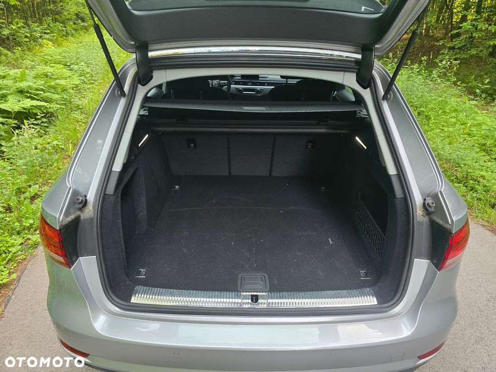 Audi A4 Avant 2.0 TDI DPF clean diesel quattro S tronic Attraction - 12