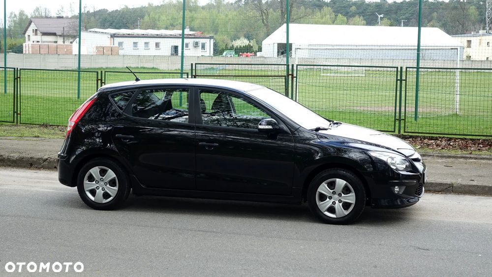 Hyundai i30 i30cw 1.4 UEFA EURO 2012 Edition - 37