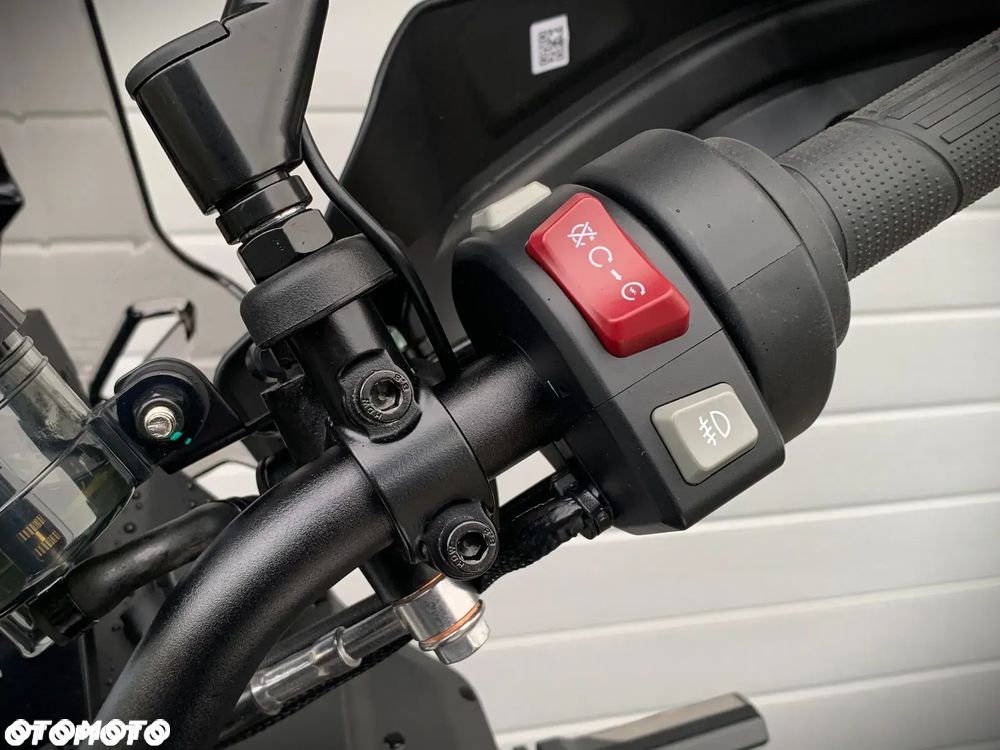 VOGE 900DSX - 6