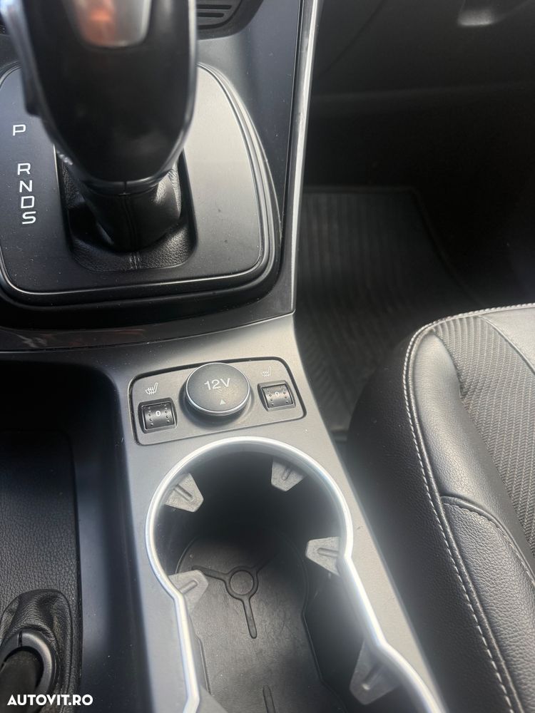 Ford Kuga 2.0 TDCi Powershift 4WD Titanium - 19