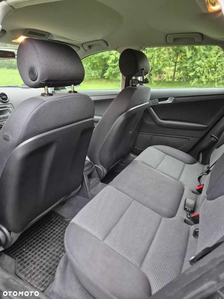 Audi A3 Sportback - 3