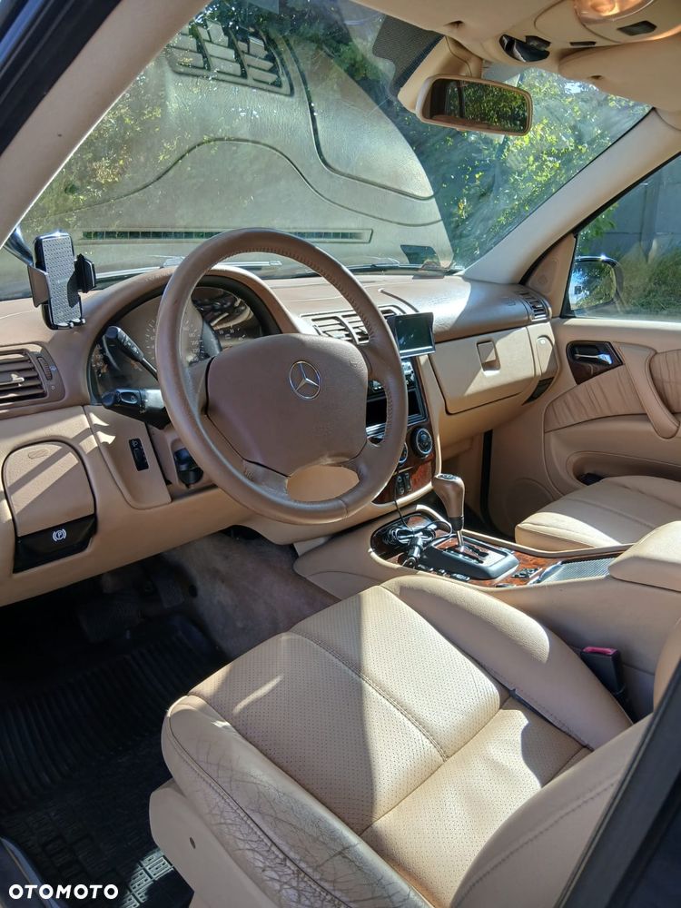 Mercedes-Benz ML - 13